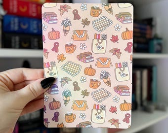 Inserto para Kindle de Cozy Book Girl / Bolsa de lectura de otoño con estampado de calabaza de café / Inserto de estuche de cartulina holográfica para Kindle Kobo / Autumn Bookish