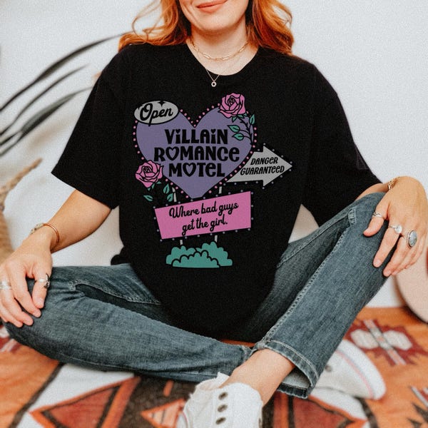 Villain Romance Comfort Colors | Book Lover Shirt | Unisex Shirt | Shirt for Readers | Bookish T-Shirt | T-Shirt for Book Lover