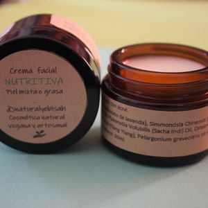 Nourishing and moisturizing facial cream for combination or oily skin