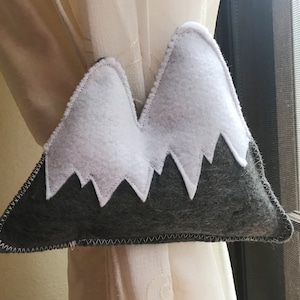 Snowy Mountain Curtain Tie-Back