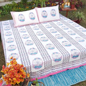 Handblock pink cotton double bed sheet with two pillowcases