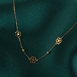 14k Echtgold Gänseblümchen-Halskette, Zarte Kette mit Blümchenanhänger, Damen Halskette aus Gold