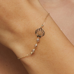 Pulseira de ouro maciço 14k com conchas do mar, pulseira de ouro 14k, pulseira delicada de ouro 14k, joias com conchas, pulseiras de ouro para mulheres
