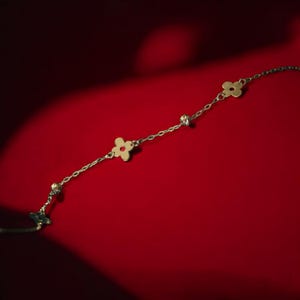 Clover Bracelet, 14k Gold Jewelry, 14k Solid Gold Bracelet for Women,Dainty Gold Bracelet 14k,Best Mothers Day Gift,Dainty flower bracelet