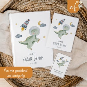 Set U-Heft und Impfpass personalisiert • Dino Weltall • Geschenk zur Geburt • Geschenkidee für Babys • Schutzhülle mit Namen • UH 0058