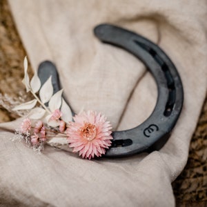 kleines echtes Hufeisen Trockenblumen Rosa Pferd Pony Glücksbringer Reiter Pferdemädchen • Vicky