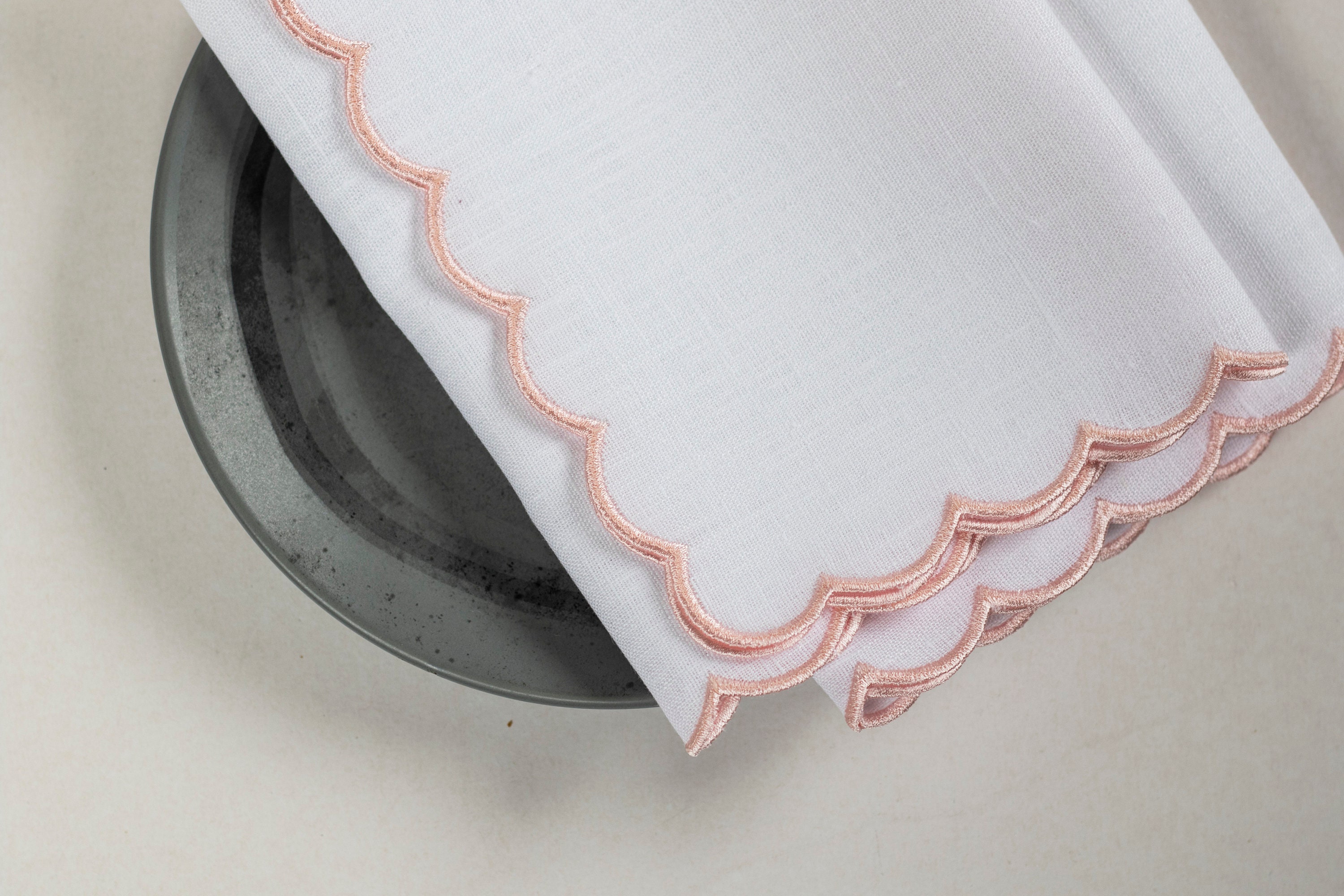 White Linen Cloth Napkins Scalloped Edges in Light Pink Set of 6