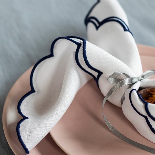 White linen cloth scallop napkins set  for table decor 18''x18'' size set of 6