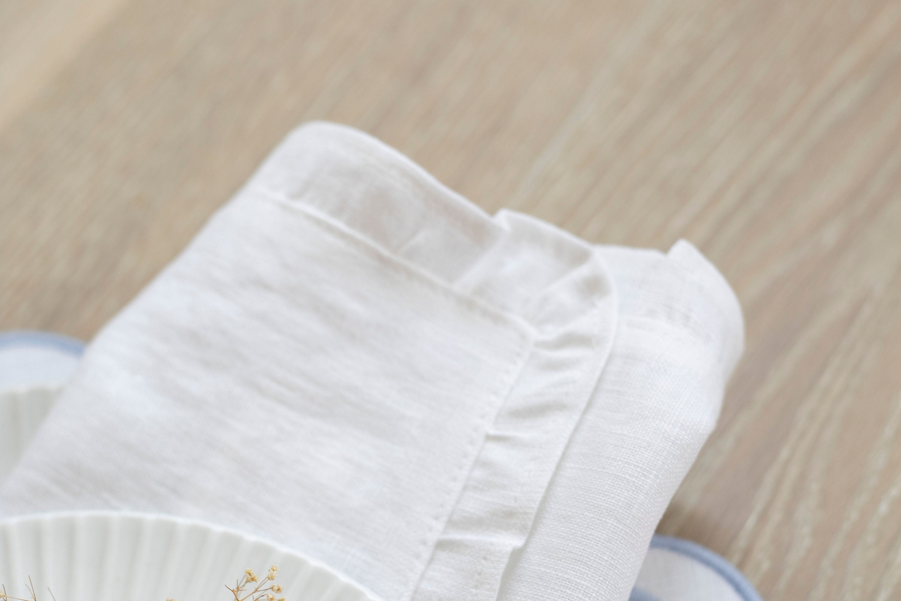 White linen napkins with ruffle Cloth napkins bulk Linen Etsy