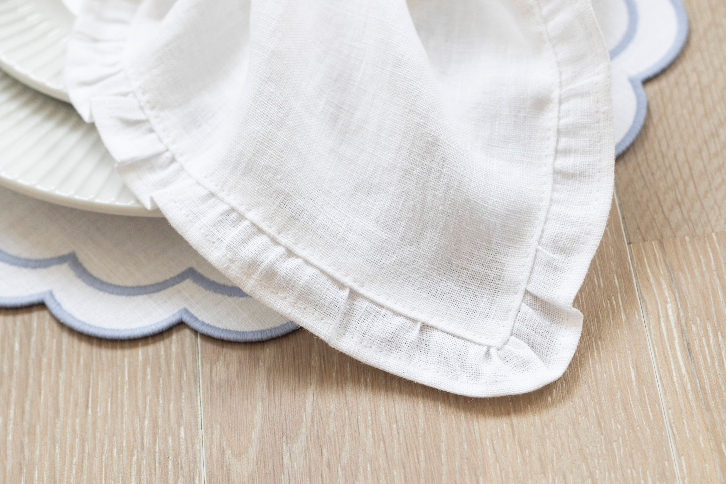 White linen napkins with ruffle Cloth napkins bulk Linen Etsy