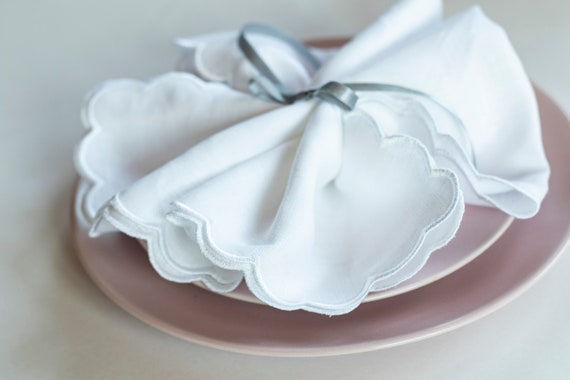 White Linen Cloth Napkins Set With Scalloped Edges for Table Decor  18''x18'' Size Set of 6 