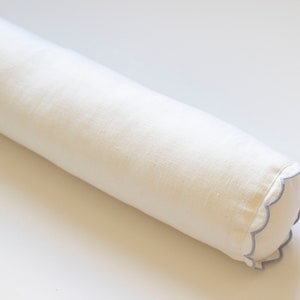 Sneeuwwitje linnen versterkte kussensloop met lichtblauwe geschulpte randen - 12 x 45 cm (4,7 x 18") | Accent interieur | Handgemaakte linnen kussensloop