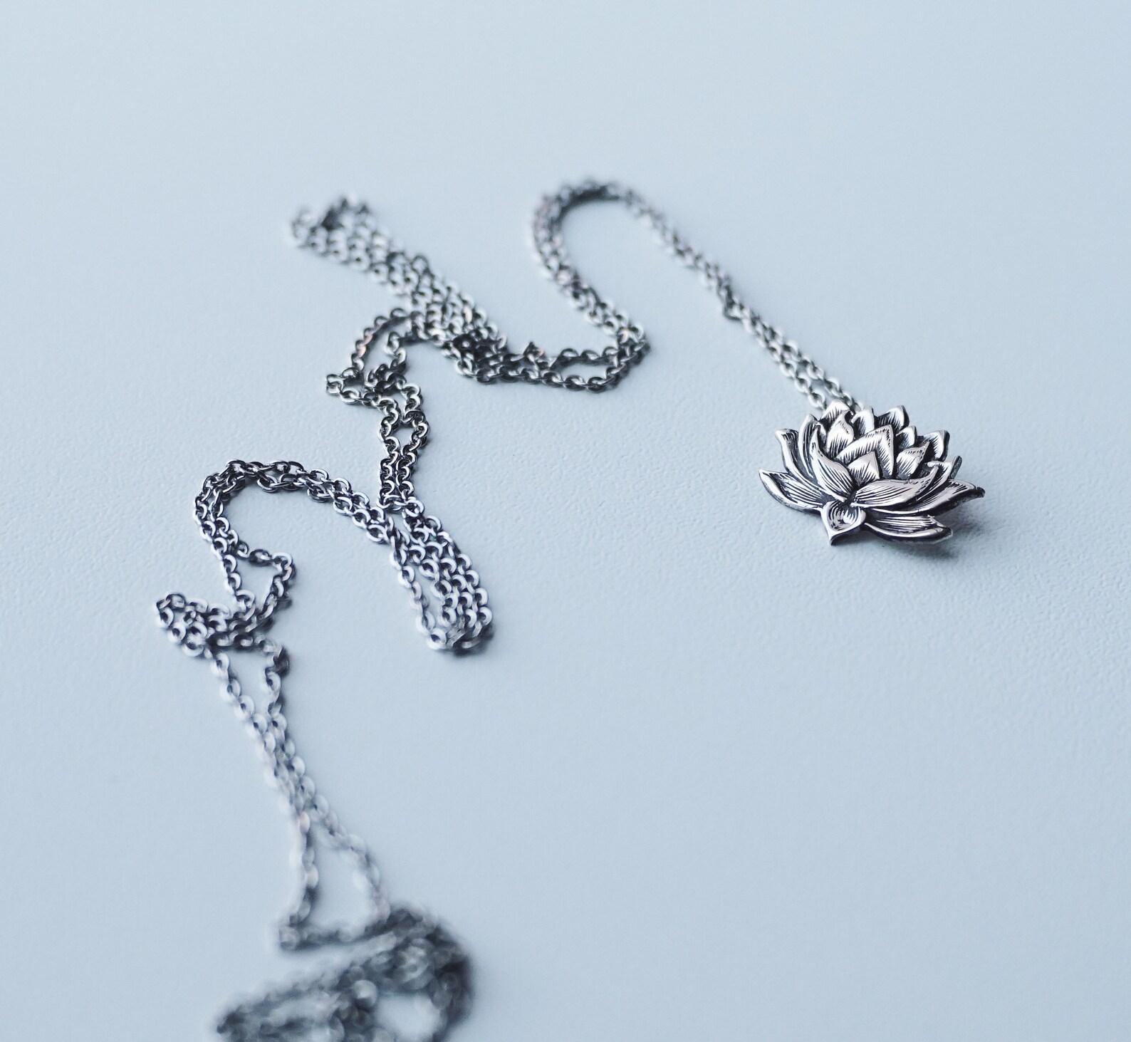 Colgante de loto de plata collar de loto joyería flor lotos Etsy