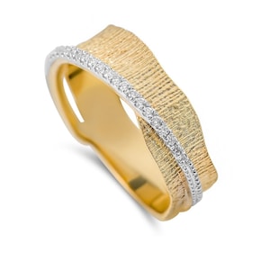 14K Gold Diamantband, breiter Ehering, moderner Ehering für Frauen, zeitgenössischer Ring, Struktur-Ehering