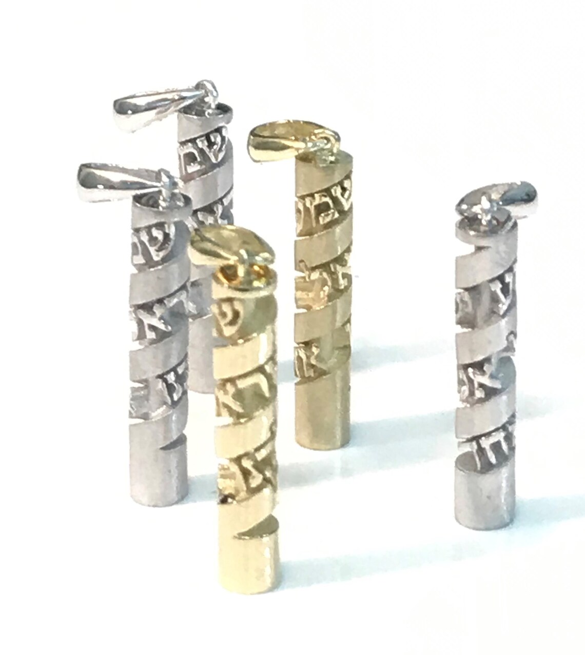 14K Gold Mezuzah Necklace Mezuzah Pendant With Scroll Gold - Etsy