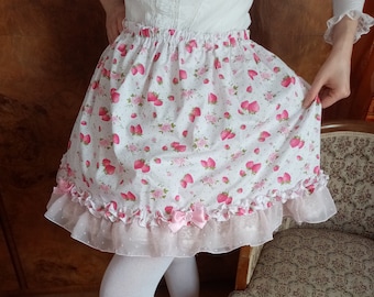 Lolita Strawberry Skirt V by Viviana Iris Pink Kawaii Jfashion Fairy Kei Sweet Lolita Country Lolita