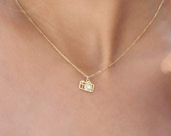 Dainty Camera Necklace with CZ Daimaond by NecklaceDreamWorld, Cute Everyday Necklace, Photographer Gifts, Trendy Best Friend Gift