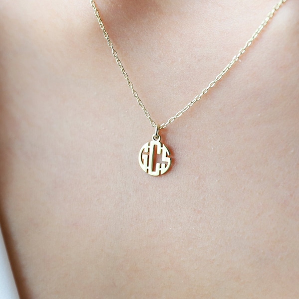 Collana con monogramma delicato Argento, oro Piccoli personalizzati • Gioielli minimalisti carini fatti a mano da NecklaceDreamWorld