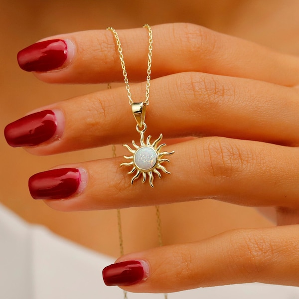 Elegante collar de sol de ópalo blanco de NecklaceDreamWorld / Colgante de sol de diseño perfecto / Joyería celestial en plata, oro y rosa