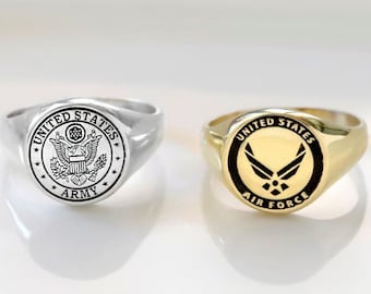 United States Army Ring 9 Carat Gold Emblem Remainder of