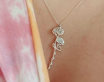 Benutzerdefinierte zierliche Geburtsblume Name Gold Halskette • Personalisierte Vertikale Name Halskette • Hochwertige Geschenke für Sie von NecklaceDreamWorld
