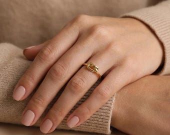 Gold Love Knot Ring: Dainty Sterling Silver Friendship Jewelry