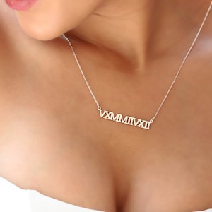 Collier ras du cou en or 14 carats avec chiffres romains délicats par NecklaceDreamWorld, cadeaux de bijoux symboliques de date spéciale parfaite, cadeaux d'anniversaire image 2