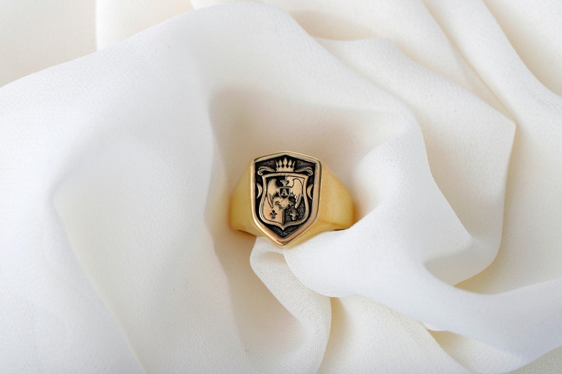 Family Crest Coat of Arms Shield Signet Ring, Sterling Silver Personalized Jewelry Gifts for Her and Him by NecklaceDreamWorld image 2