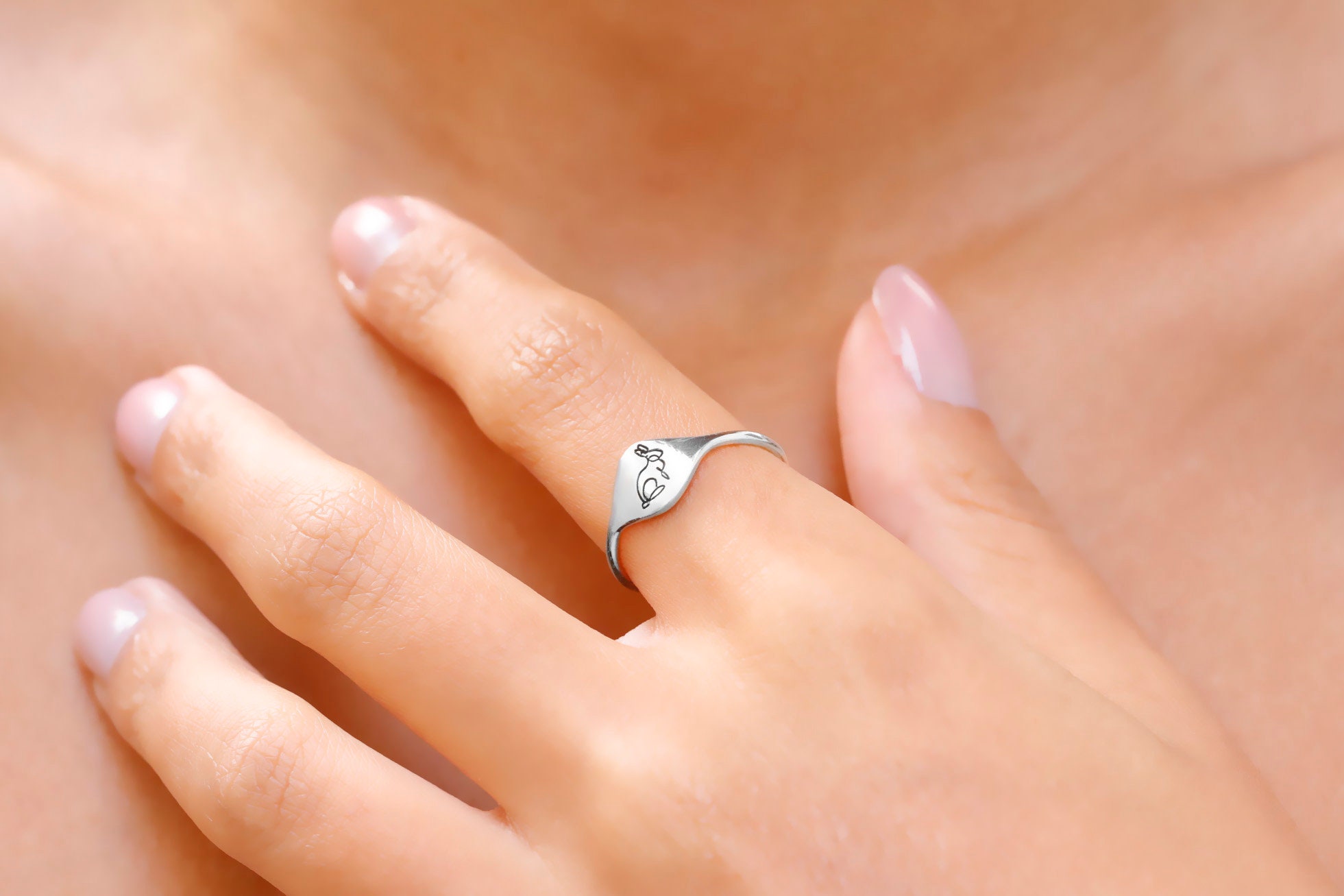 Animal Silhouette Signet Ring, Engraved Pet Ring, Meaningful Pet Owner Ring, Animal Jewelry, Animal Lover Gifts