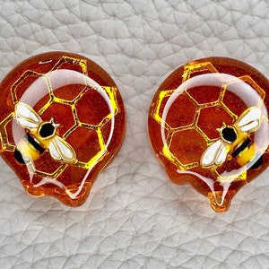 Honey Bee Plugs 19mm-25mm with bee's honeycombs, dripping honey, pair, double flared, drip