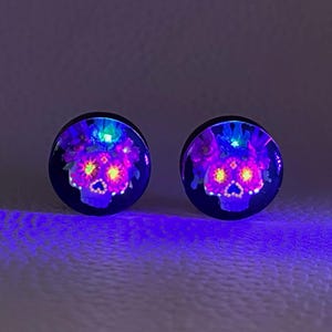 Tapones de calavera de azúcar - Luz fluorescente, 8 mm–50 mm. Hechos a mano y pintados a mano.
