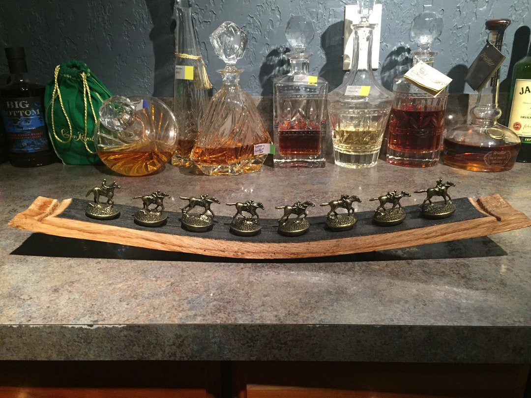 Blanton's ウイスキー用ディスプレイスタンド Blanton's ウイスキー用ディスプレイスタンド