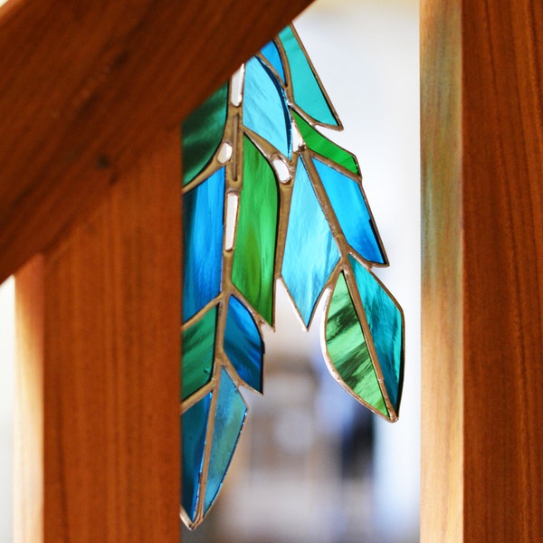 Plume double de verre émeraude- attrape soleil - décoration vitrail