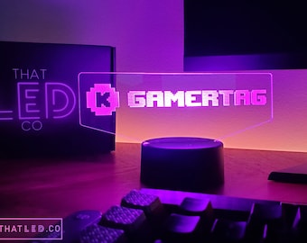 Anpassad streamerdesign - Enkel LED-sockel med gamertag - För streamers och gamers