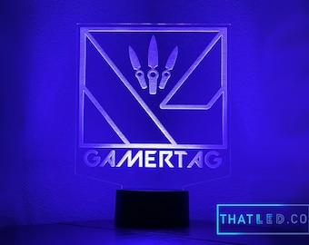 Bakgrundsbelyst LED-skärm inspirerad av strategiskjutspel med anpassad gamertag - karaktärsuppsättning ingår