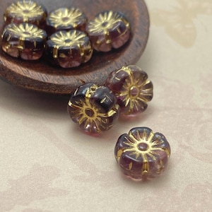 Cuentas de cristal checo con forma de flor de hibisco hawaiana: color granate, ciruela y baño de oro, 10 mm, juego de 8