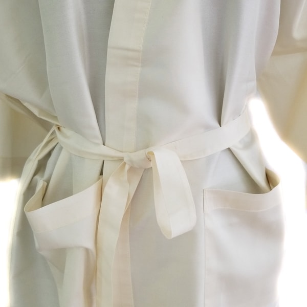 Creame Beige 100% Thai Silk Robe Kimono Wrap Front Two Pockets and Belt 41 inches (102.5 cm) long Size M Brand New