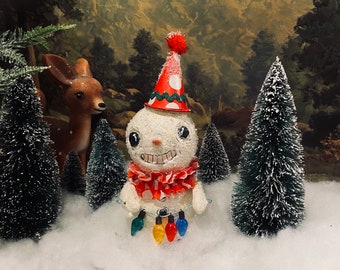Handmade paper pulp Snowball head double stack, with party hat and glitter snow