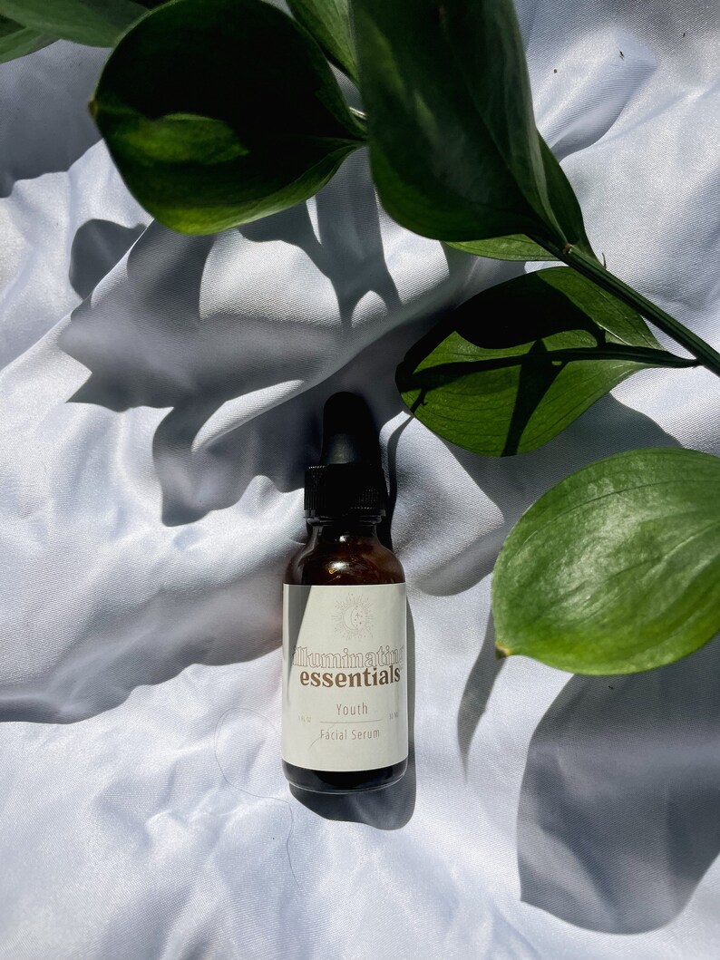 Faithful Forest Serum - hydrating mushroom, snail mucin & hylauronic acid facial serum image 2