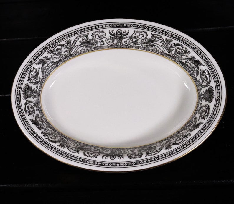 Wedgwood Bone China Florentine W4312 Black Side Dish Oval 28 cm Y2 image 2