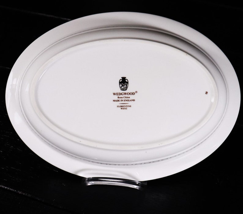 Wedgwood Bone China Florentine W4312 Black Side Dish Oval 28 cm Y2 image 9