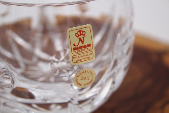 Grand shaker américain en verre taillé de la cristallerie Grand shaker américain en verre taillé de la cristallerie