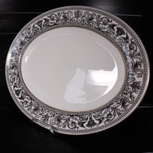 Wedgwood Bone China Florentine W4312 schwarz große Fleischplatte 39 x 30 cm Y2 image 1