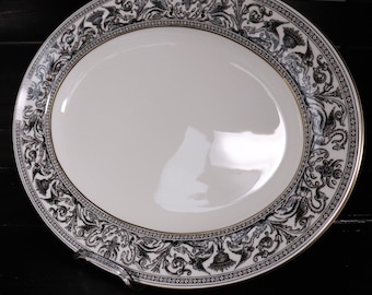 Wedgwood Bone China Florentine W4312 black large meat plate 39 x 30 cm #Y2