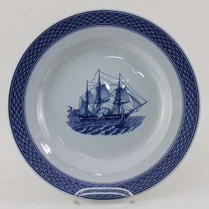 Royal Copenhagen / Fajance / Marine / Blue Ship / 4604/948 / Dinner Plate M image 1