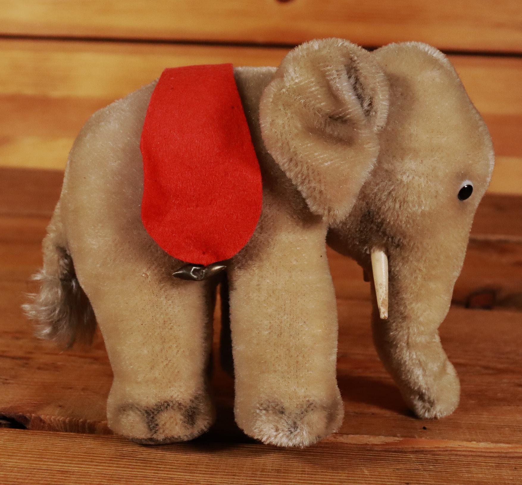 Steiff Elefant mit Augenweiß 18 cm Stofftier / Alt & Original #W