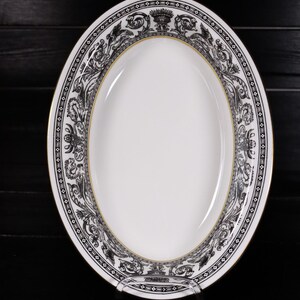 Wedgwood Bone China Florentine W4312 Black Side Dish Oval 28 cm Y2 image 4