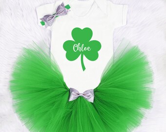 Personalised Baby/'s 1st St Patrick/'s Day Bavoir bébé-irlandais LEPRECHAUN Paddys