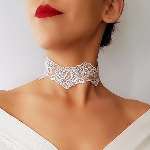Lace Necklace, White lace choker, Bridal lace choker, Vintage lace choker, Mesh Choker, Gift for girlfriend, Bridesmaid gift, bohomila