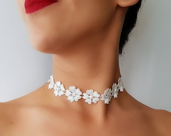 Handmade White Lace Pearl Choker, Boho Bridal Necklace